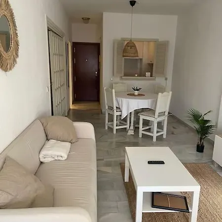 2 Bedroom Flat In Golden Mile For 2 To 4 People Lägenhet *